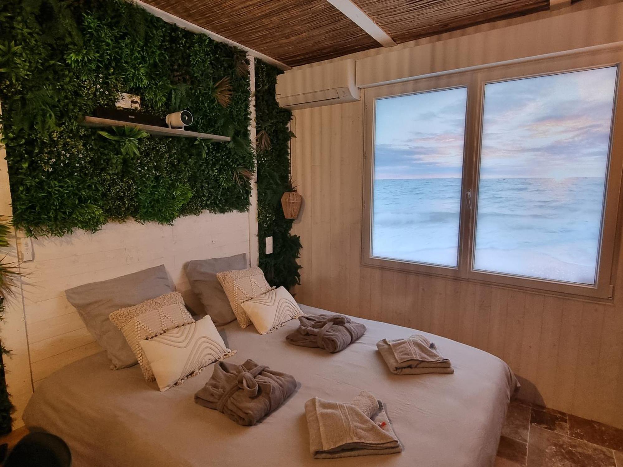 Les Spas De La Mer, Suite & Spa, Love Room, Plein Coeur Du Grau Le Grau-du-Roi Kültér fotó