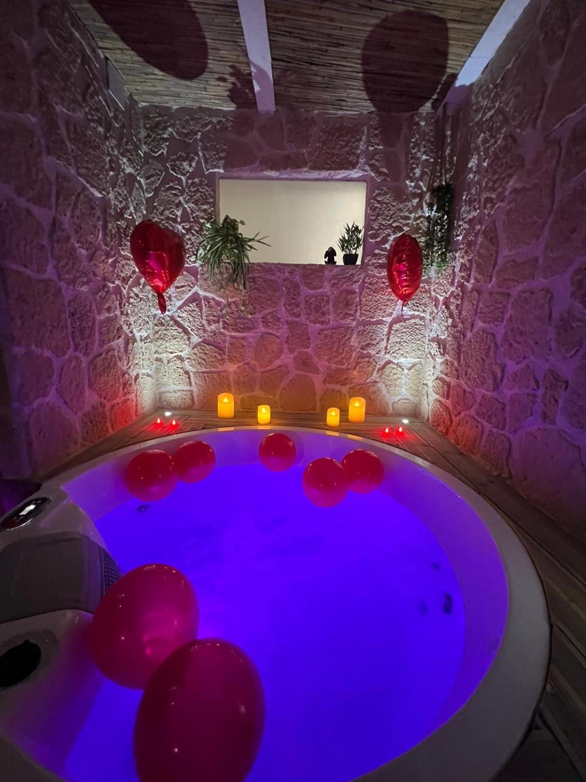 Les Spas De La Mer, Suite & Spa, Love Room, Plein Coeur Du Grau Le Grau-du-Roi Kültér fotó