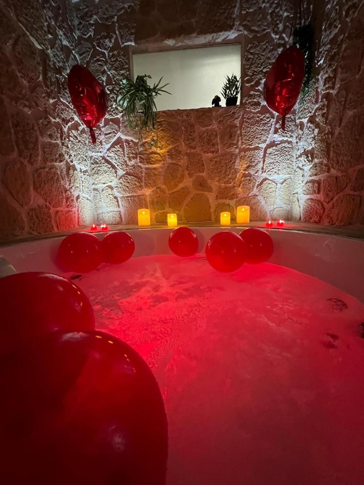 Les Spas De La Mer, Suite & Spa, Love Room, Plein Coeur Du Grau Le Grau-du-Roi Kültér fotó